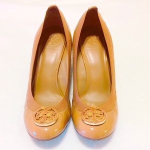 🚨CLEARANCE🚨 Tory Burch Carolyn Wedge Pump